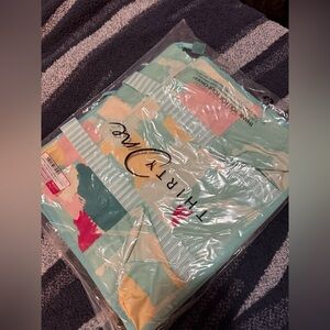 NIP Thirty One Zip Top Organizing Tote bag painted streaks pattern